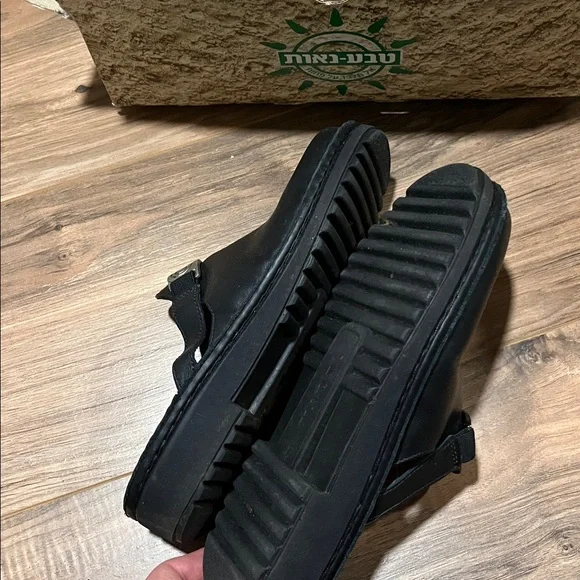 Naot Black Leather Clogs with Silver Buckle - Picture 4 of 4